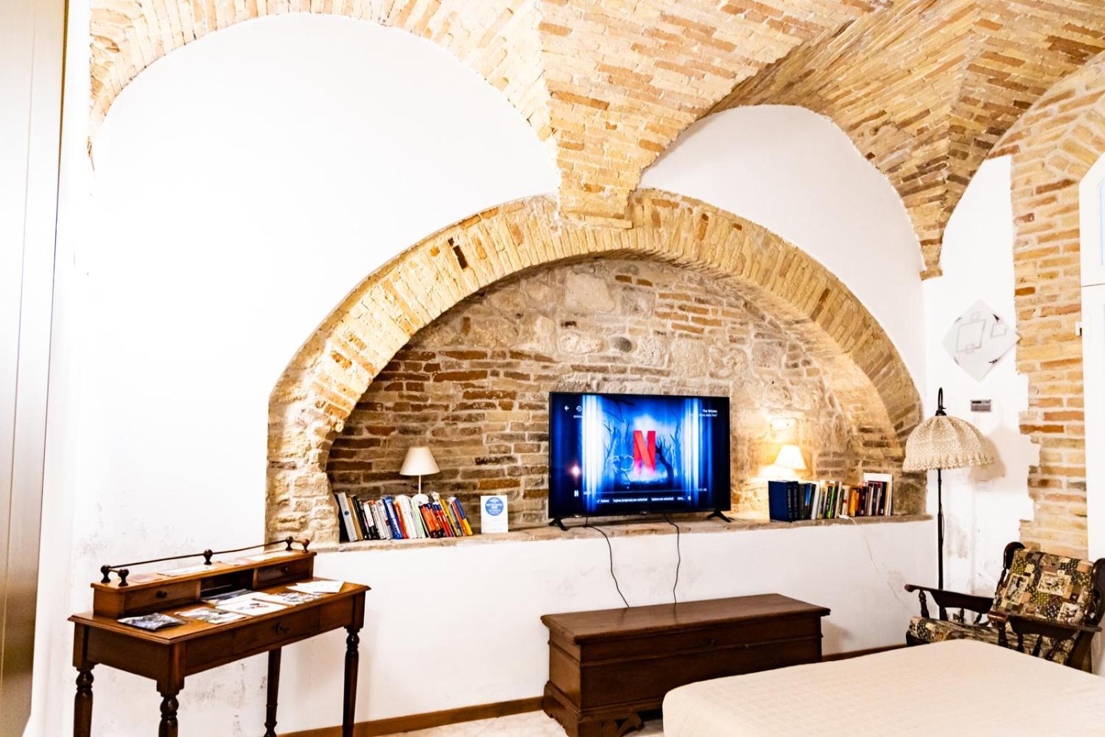 La Rua Apartment อัสโกลีปิเชโน ภายนอก รูปภาพ
