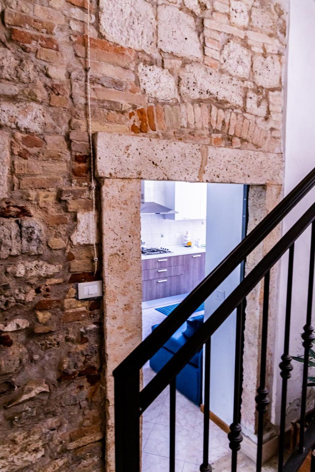 La Rua Apartment อัสโกลีปิเชโน ภายนอก รูปภาพ