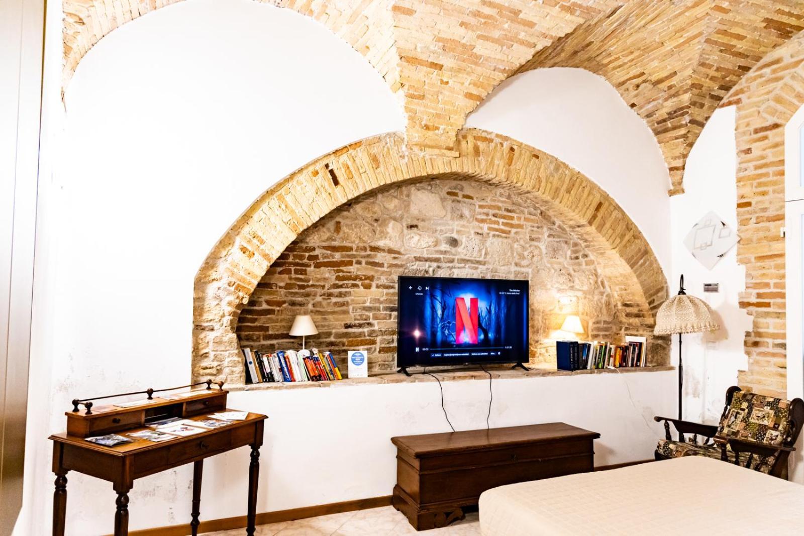 La Rua Apartment อัสโกลีปิเชโน ภายนอก รูปภาพ